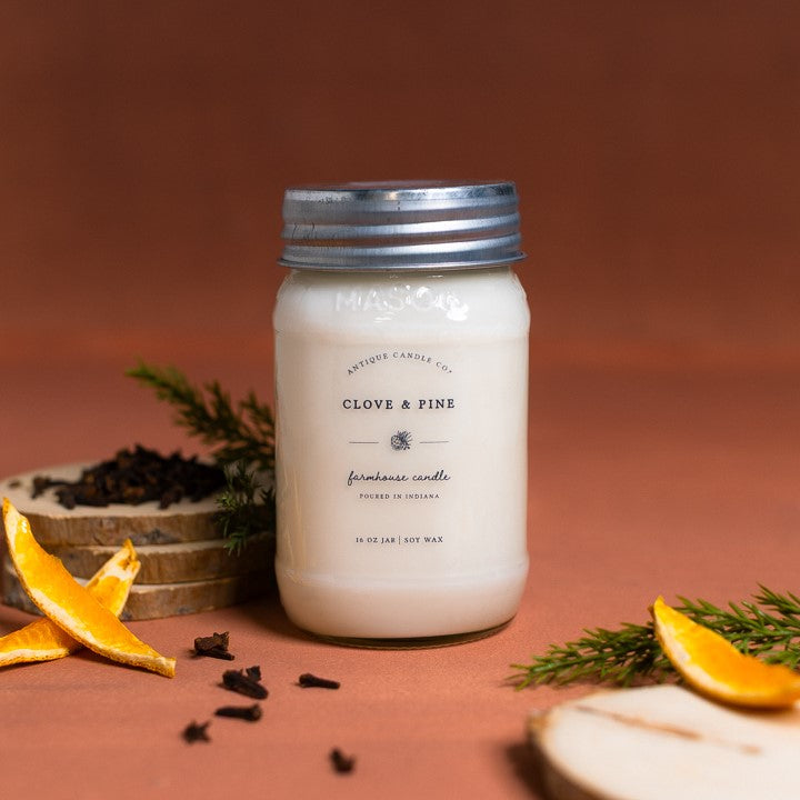 Clove & Pine 16 oz candle